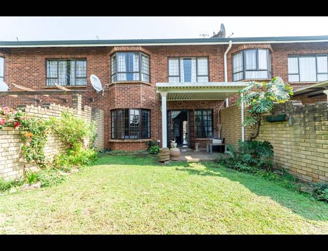 1 BEDROOM APARTMENT FOR SALE IN CLARENDON